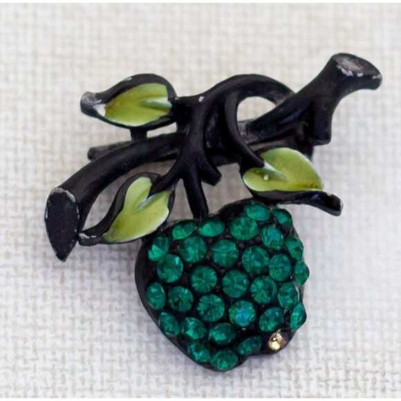 Vintage Green Apple Brooch by JJ - Y1 - Picture 2 of 3